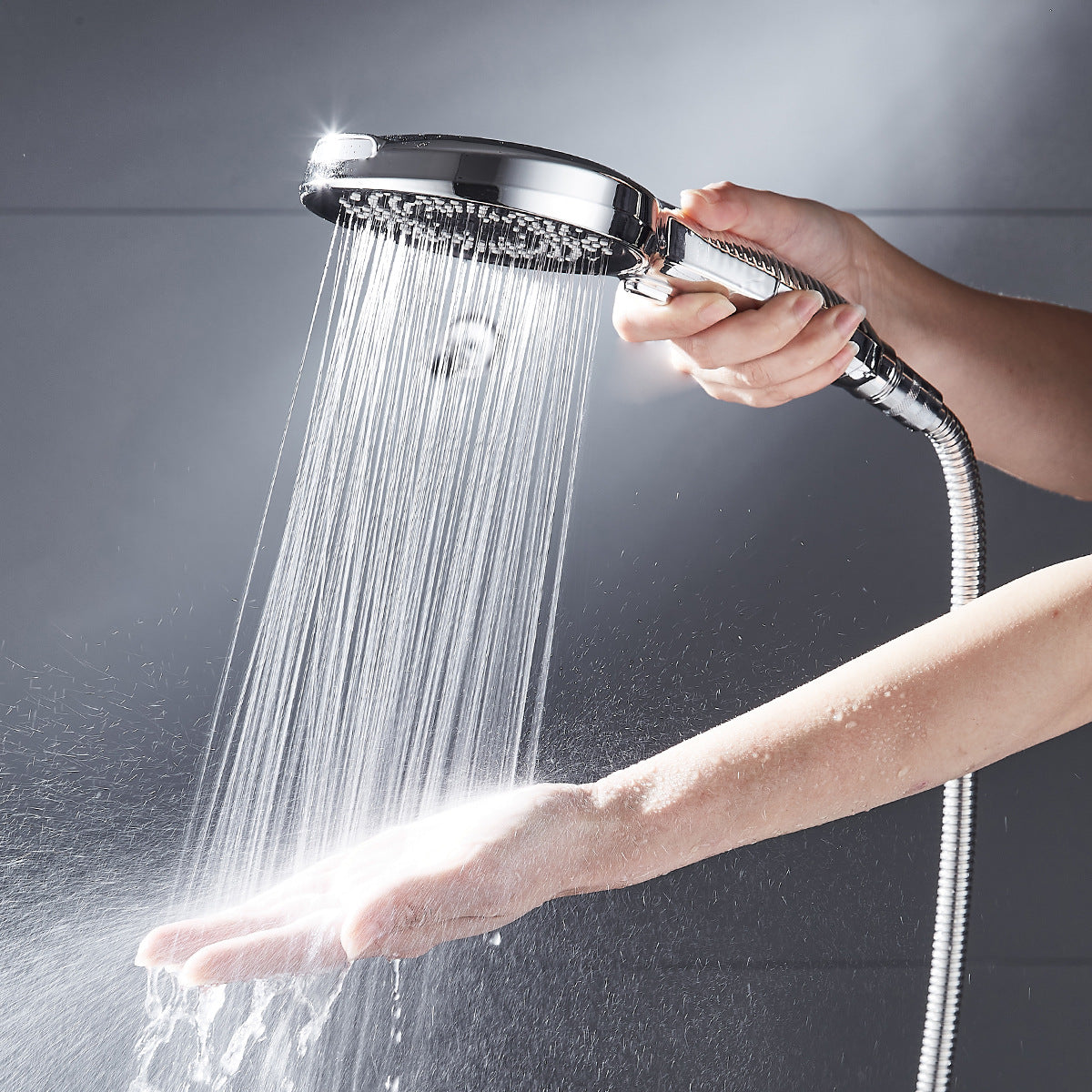 Pressurized shower head for home bathroom shower, pressurized lotus shower head faucet water heater rain shower head